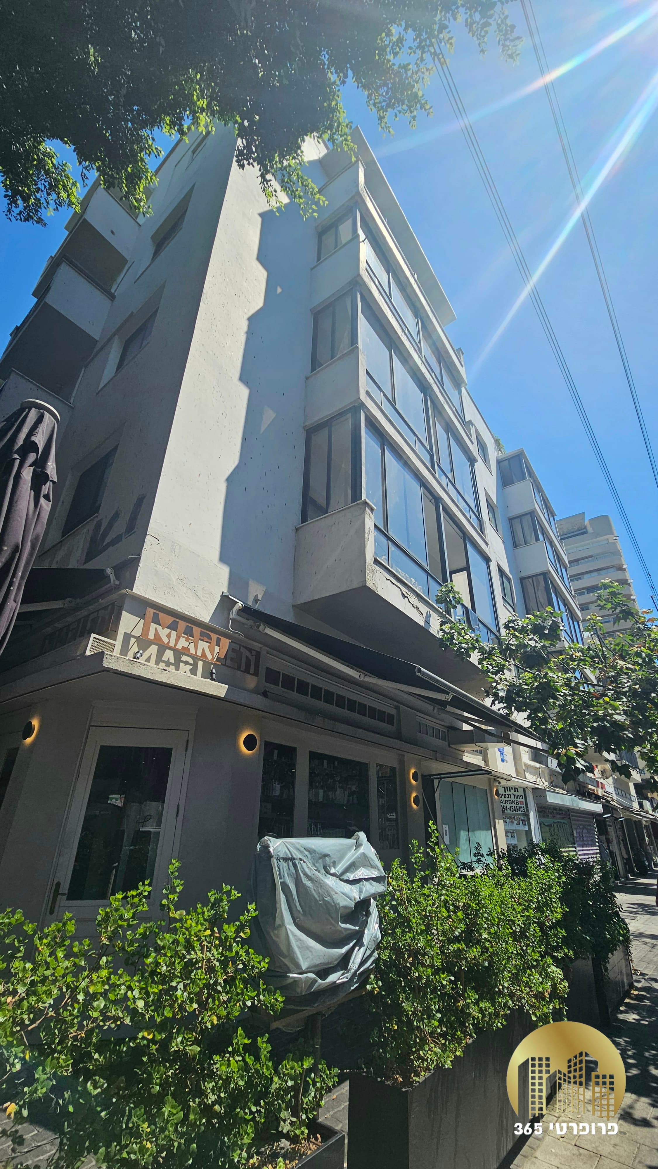 דירת דופלקס גג מפנקת בלב העיר